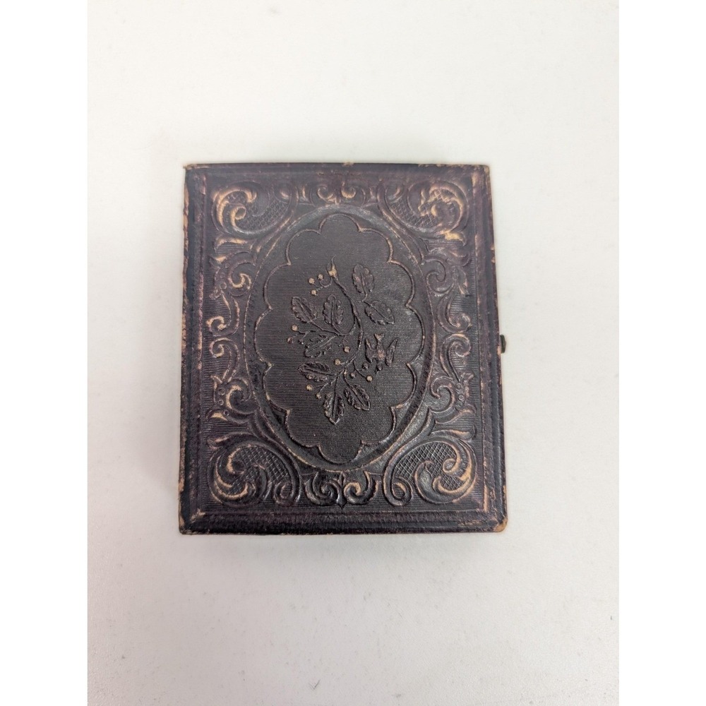 Antique Daguerreotype Young Man Portrait Photo Embossed Case 19th Century